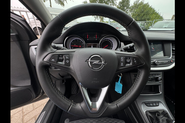 Opel Astra 1.2 Edition TREKHAAK / NL AUTO / CAMERA / CRUISE / CARPLAY / ECC / NAVI / LMV / 110KW Opel Astra 1.2 Edition TREKHAAK / NL AUTO / CAMERA / CRUISE / CARPLAY / ECC / NAVI / LMV / 110KW