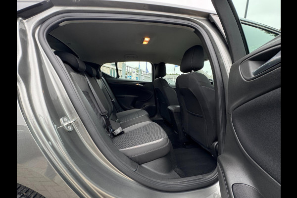 Opel Astra 1.2 Edition TREKHAAK / NL AUTO / CAMERA / CRUISE / CARPLAY / ECC / NAVI / LMV / 110KW Opel Astra 1.2 Edition TREKHAAK / NL AUTO / CAMERA / CRUISE / CARPLAY / ECC / NAVI / LMV / 110KW