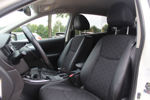 Nissan Pulsar 1.2 DIG-T N-Connecta / Camera / Navigatie / Half leder / 17'' / Keyless / DAB / Cruise Control