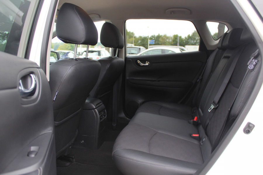 Nissan Pulsar 1.2 DIG-T N-Connecta / Camera / Navigatie / Half leder / 17'' / Keyless / DAB / Cruise Control