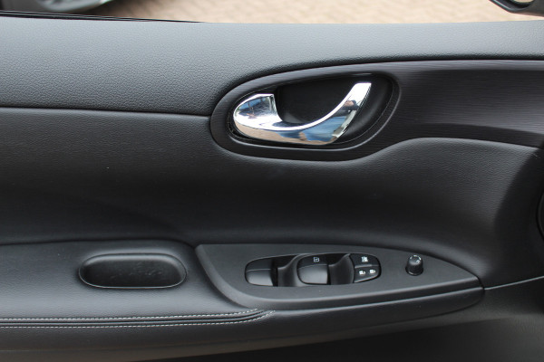 Nissan Pulsar 1.2 DIG-T N-Connecta / Camera / Navigatie / Half leder / 17'' / Keyless / DAB / Cruise Control