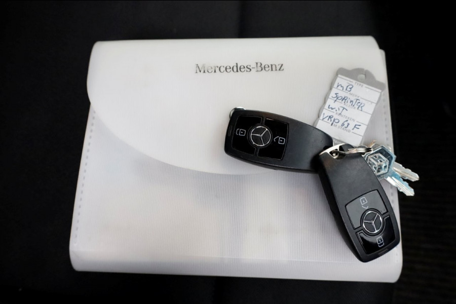Mercedes-Benz Sprinter 515 CDI 150pk 9G Automaat Clixtar BE-Combi Bakwagen met deuren 2870kg laden L557cm 08-2022 Mercedes-Benz Sprinter 515 CDI 150pk 9G Automaat Clixtar BE-Combi Bakwagen met deuren 2870kg laden L557cm 08-2022