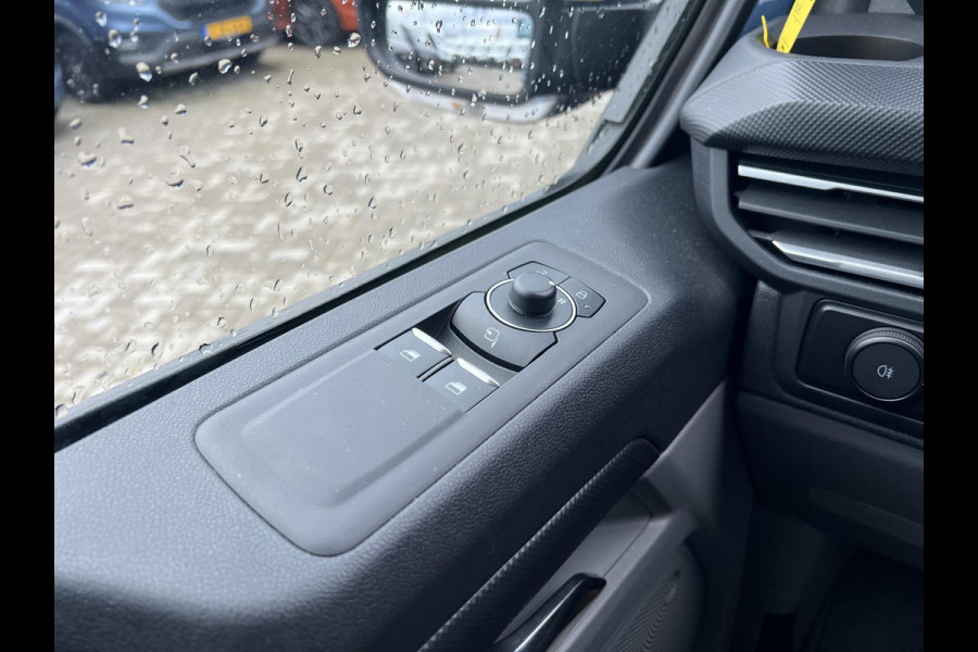 Ford Transit Custom 280 2.0 TDCI L1H1 Limited Zuid | 136pk | AGR Stoel | SYNC 4 Draadloos Apple Carplay/Android auto | Reserve wiel Ford Transit Custom 280 2.0 TDCI L1H1 Limited Zuid | 136pk | AGR Stoel | SYNC 4 Draadloos Apple Carplay/Android auto | Reserve wiel