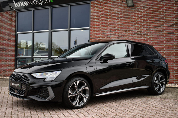 Audi A3 Sportback 40 TFSI e S-Line Pano ACC S-zetels 18inch Audi A3 Sportback 40 TFSI e S-Line Pano ACC S-zetels 18inch