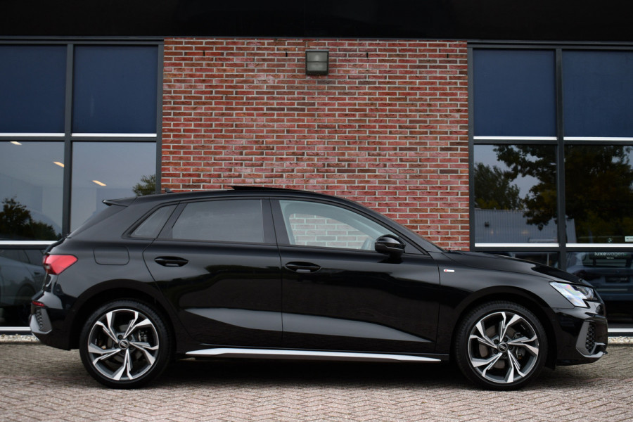 Audi A3 Sportback 40 TFSI e S-Line Pano ACC S-zetels 18inch Audi A3 Sportback 40 TFSI e S-Line Pano ACC S-zetels 18inch