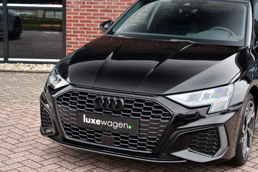 Audi A3 Sportback 40 TFSI e S-Line Pano ACC S-zetels 18inch Audi A3 Sportback 40 TFSI e S-Line Pano ACC S-zetels 18inch