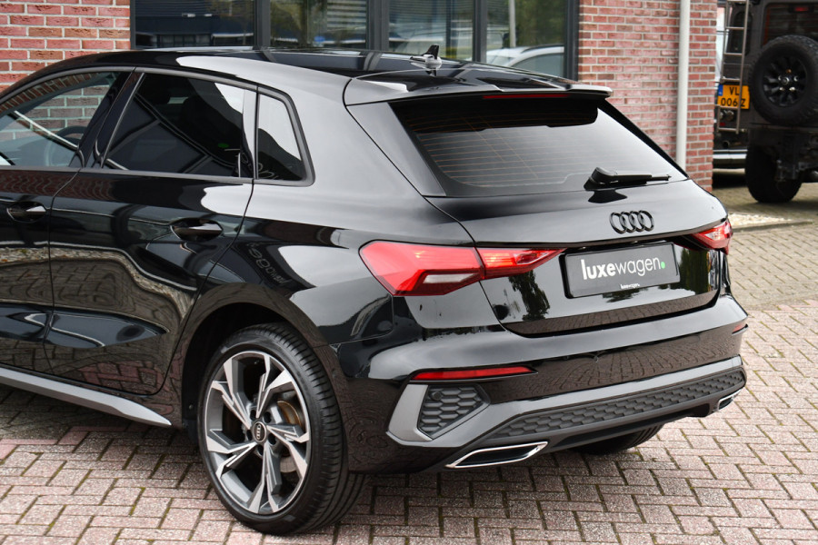 Audi A3 Sportback 40 TFSI e S-Line Pano ACC S-zetels 18inch Audi A3 Sportback 40 TFSI e S-Line Pano ACC S-zetels 18inch