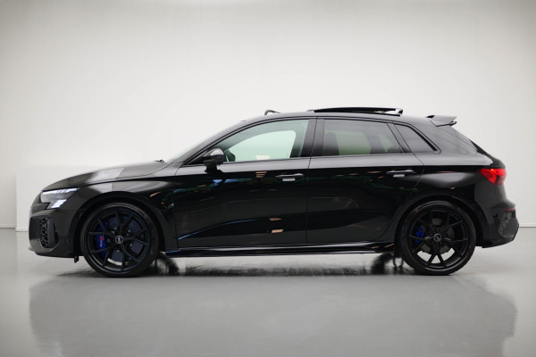 Audi RS3 Sportback 2.5 TFSI quattro |Keramisch|Pano|360|Carbon|HUD|B&O|Memory| Audi RS3 Sportback 2.5 TFSI quattro |Keramisch|Pano|360|Carbon|HUD|B&O|Memory|