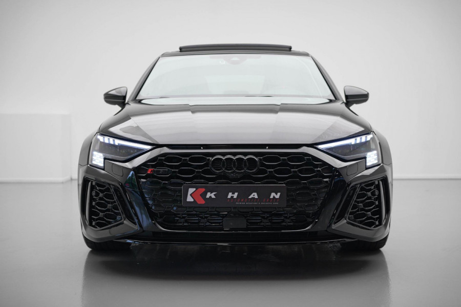 Audi RS3 Sportback 2.5 TFSI quattro |Keramisch|Pano|360|Carbon|HUD|B&O|Memory| Audi RS3 Sportback 2.5 TFSI quattro |Keramisch|Pano|360|Carbon|HUD|B&O|Memory|