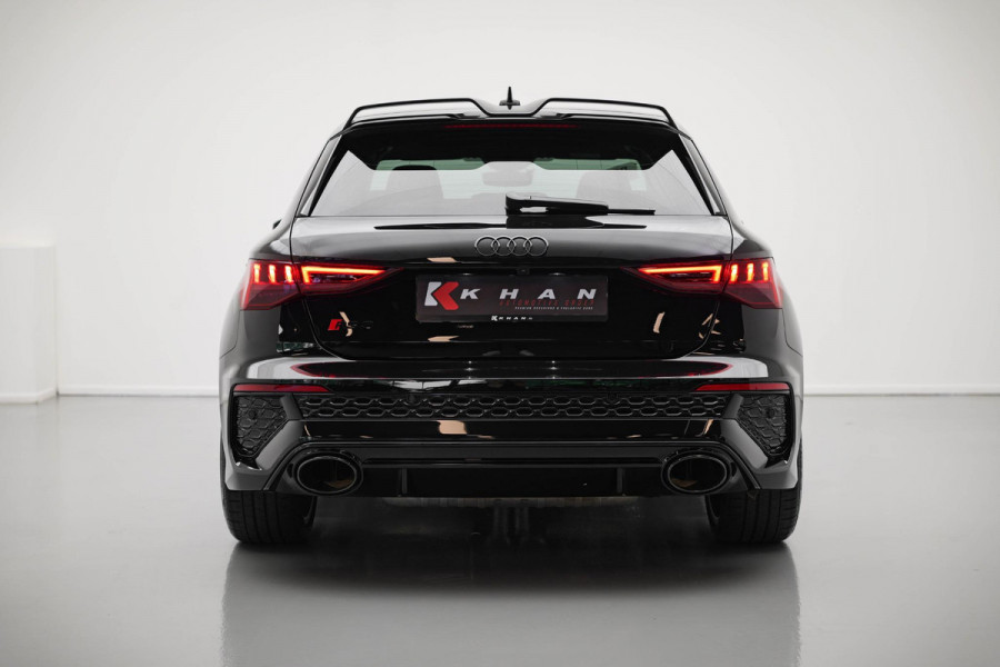 Audi RS3 Sportback 2.5 TFSI quattro |Keramisch|Pano|360|Carbon|HUD|B&O|Memory| Audi RS3 Sportback 2.5 TFSI quattro |Keramisch|Pano|360|Carbon|HUD|B&O|Memory|