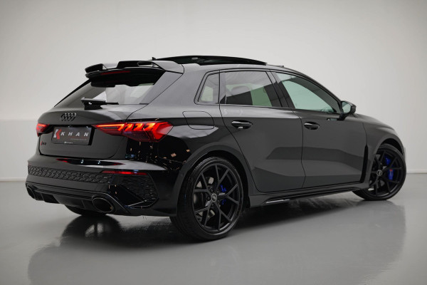Audi RS3 Sportback 2.5 TFSI quattro |Keramisch|Pano|360|Carbon|HUD|B&O|Memory| Audi RS3 Sportback 2.5 TFSI quattro |Keramisch|Pano|360|Carbon|HUD|B&O|Memory|