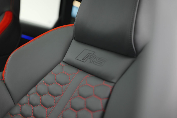 Audi RS3 Sportback 2.5 TFSI quattro |Keramisch|Pano|360|Carbon|HUD|B&O|Memory| Audi RS3 Sportback 2.5 TFSI quattro |Keramisch|Pano|360|Carbon|HUD|B&O|Memory|
