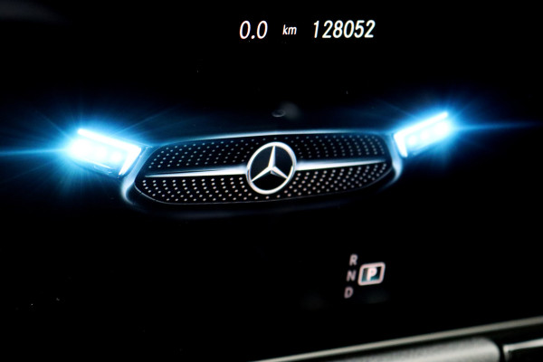 Mercedes-Benz B-Klasse 220 AMG Line Premium+ | Panoramadak | Augmented Reality | Advanced Sound System | Keyless Go | Cruise Control | Stoelverwarming | Dodehoekassistent | Nightpakket |