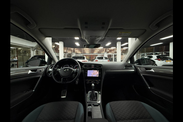 Volkswagen Golf 1.5 TSI Highline IQ | Lane | Camera | ACC | Volkswagen Golf 1.5 TSI Highline IQ | Lane | Camera | ACC |