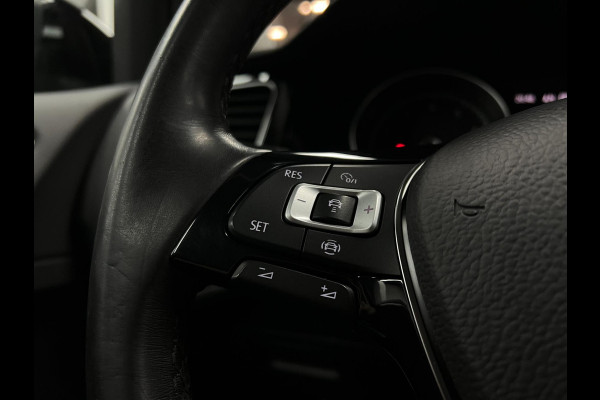 Volkswagen Golf 1.5 TSI Highline IQ | Lane | Camera | ACC | Volkswagen Golf 1.5 TSI Highline IQ | Lane | Camera | ACC |