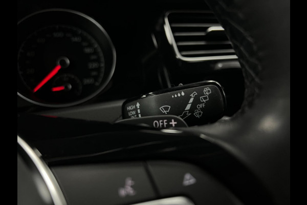 Volkswagen Golf 1.5 TSI Highline IQ | Lane | Camera | ACC | Volkswagen Golf 1.5 TSI Highline IQ | Lane | Camera | ACC |