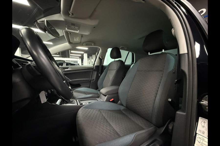 Volkswagen Golf 1.5 TSI Highline IQ | Lane | Camera | ACC | Volkswagen Golf 1.5 TSI Highline IQ | Lane | Camera | ACC |