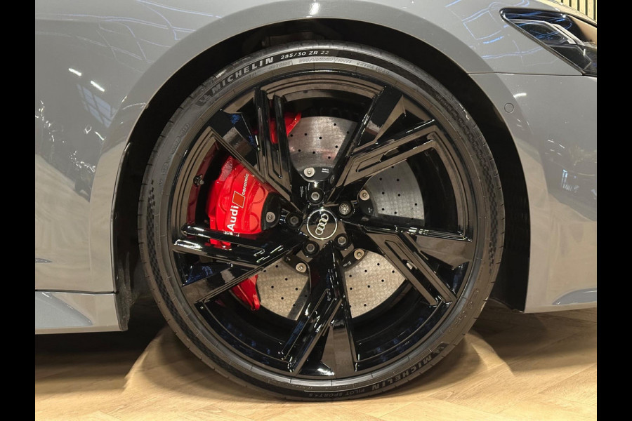 Audi RS6 Avant TFSI Quattro 600PK Nimbus - Lucht - Keramisch