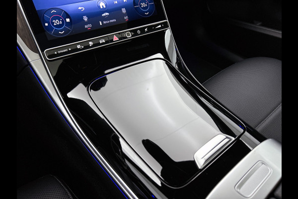 Mercedes-Benz C-Klasse 300 e Business Solution AMG | Multicontourstoelen voor | Burmester® 3D surround sound system | AIR BALANCE pakket | Winter pakket | Stoelventilatie/- verwarming voor | Walnotenhout |