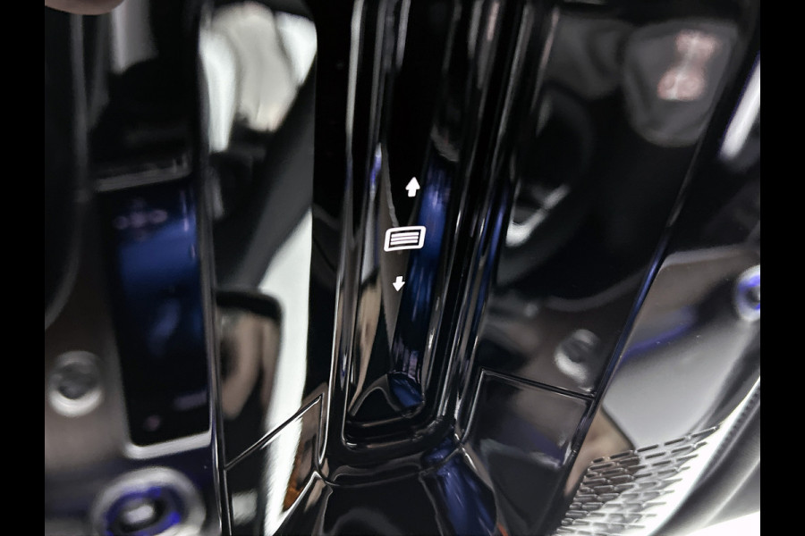 Mercedes-Benz C-Klasse 300 e Business Solution AMG | Multicontourstoelen voor | Burmester® 3D surround sound system | AIR BALANCE pakket | Winter pakket | Stoelventilatie/- verwarming voor | Walnotenhout |