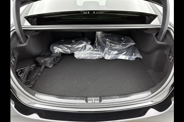 Mercedes-Benz C-Klasse 300 e Business Solution AMG | Multicontourstoelen voor | Burmester® 3D surround sound system | AIR BALANCE pakket | Winter pakket | Stoelventilatie/- verwarming voor | Walnotenhout |