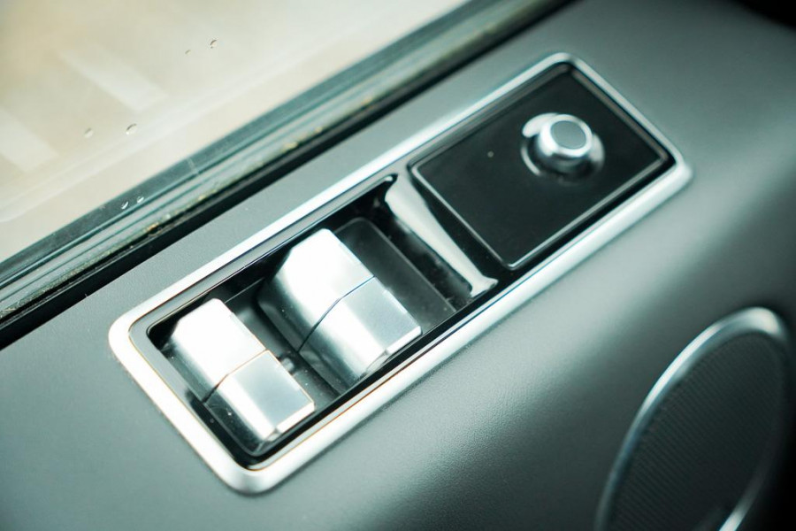 Land Rover Range Rover Sport 2.0 P400e Autobiography Dynamic / Pano / Stoelklima + Massage / Trekhaak Land Rover Range Rover Sport 2.0 P400e Autobiography Dynamic / Pano / Stoelklima + Massage / Trekhaak