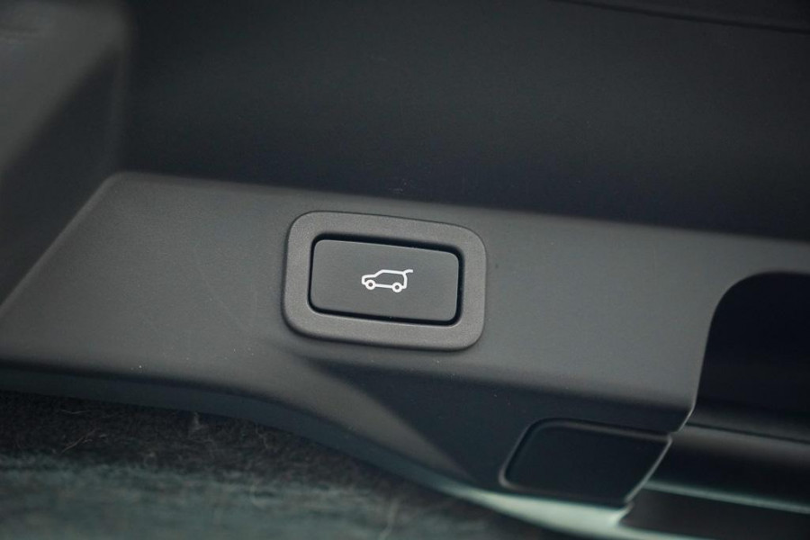 Land Rover Range Rover Sport 2.0 P400e Autobiography Dynamic / Pano / Stoelklima + Massage / Trekhaak Land Rover Range Rover Sport 2.0 P400e Autobiography Dynamic / Pano / Stoelklima + Massage / Trekhaak