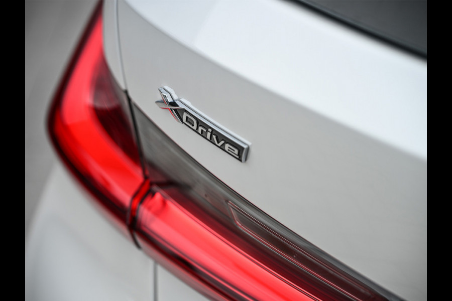 BMW 3 Serie Touring 330e xDrive M-SPORT | FACELIFT | ACCU 19,5 kWh | ACTIVE CRUISE | ELEKTR. TREKHAAK | HIFI AUDIO | SHADOW LINE | CAMERA |