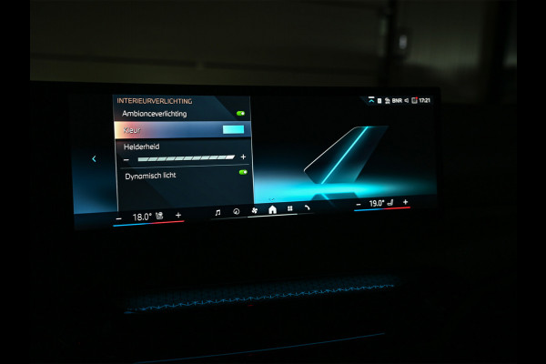 BMW 3 Serie Touring 330e xDrive M-SPORT | FACELIFT | ACCU 19,5 kWh | ACTIVE CRUISE | ELEKTR. TREKHAAK | HIFI AUDIO | SHADOW LINE | CAMERA |