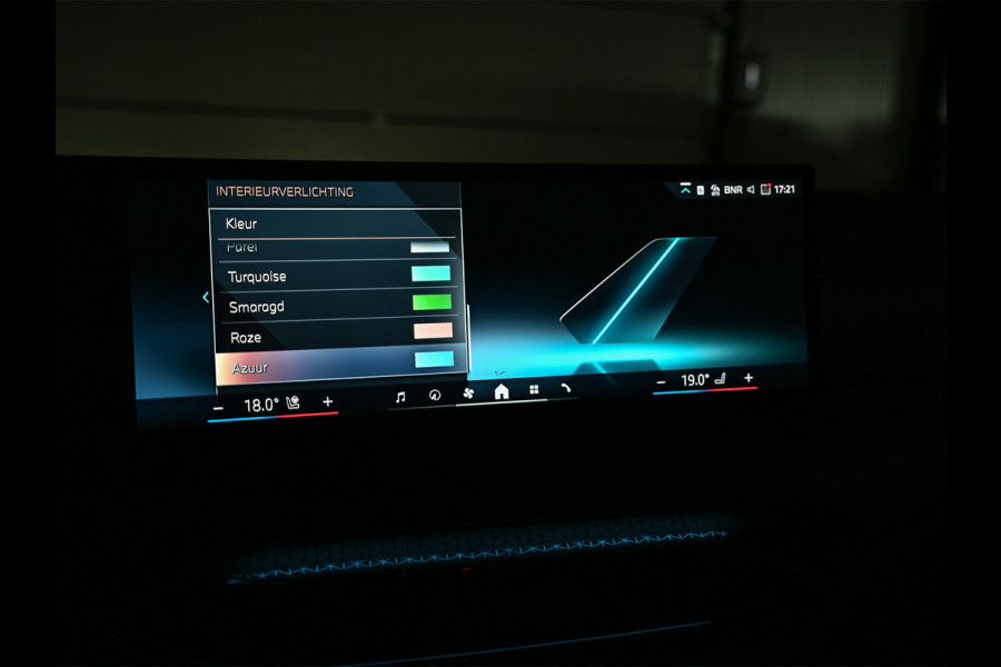 BMW 3 Serie Touring 330e xDrive M-SPORT | FACELIFT | ACCU 19,5 kWh | ACTIVE CRUISE | ELEKTR. TREKHAAK | HIFI AUDIO | SHADOW LINE | CAMERA |