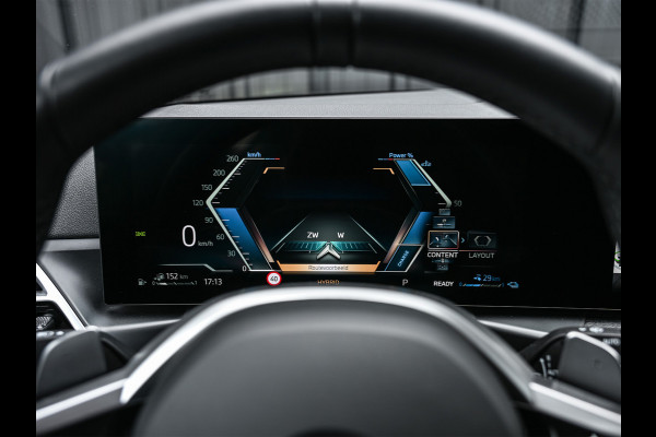 BMW 3 Serie Touring 330e xDrive M-SPORT | FACELIFT | ACCU 19,5 kWh | ACTIVE CRUISE | ELEKTR. TREKHAAK | HIFI AUDIO | SHADOW LINE | CAMERA |