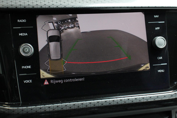 Volkswagen T-Cross 1.5 TSI DSG Style Team Navigatie Apple Carplay/Android Auto Adaptive cruise control Parkeersensoren Camera Stoelverwarming Virtual Cockpit Keyless Entry Lane assist Privacy glas