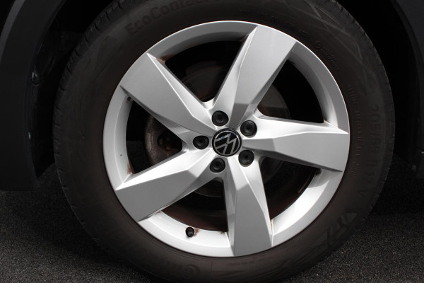 Volkswagen T-Cross 1.5 TSI DSG Style Team Navigatie Apple Carplay/Android Auto Adaptive cruise control Parkeersensoren Camera Stoelverwarming Virtual Cockpit Keyless Entry Lane assist Privacy glas