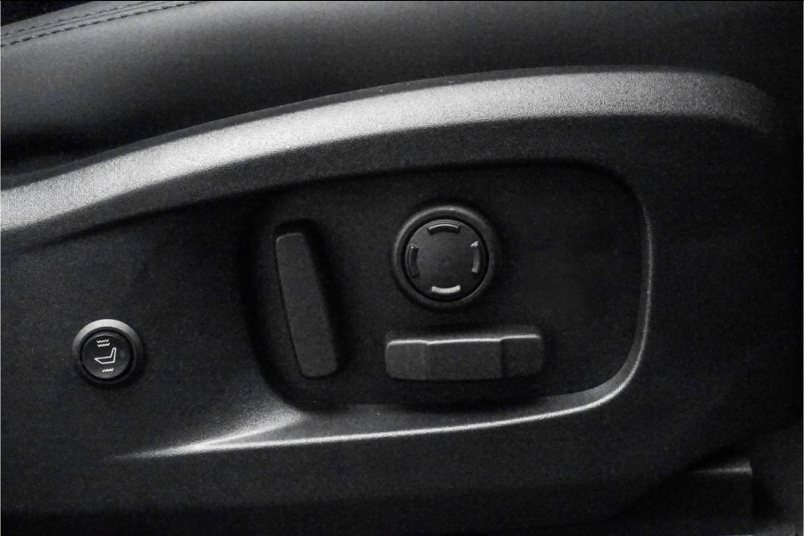 Land Rover Defender 110 2.0 P300e 110 X-Dynamic SE Pano ACC 360° Memory 22" Stoelverw