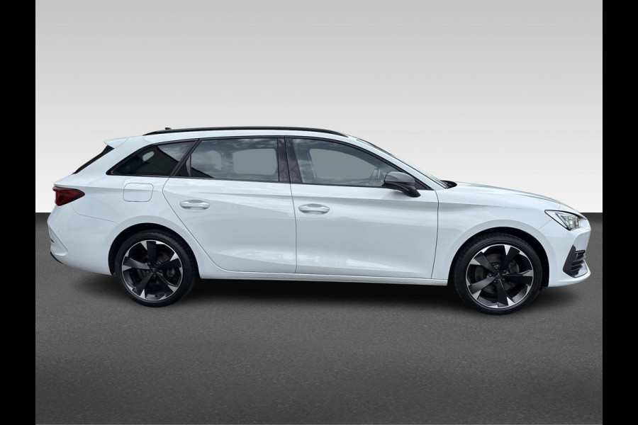 CUPRA Leon Sportstourer 1.4 e-Hybrid VZ Adrenaline CUPRA Leon Sportstourer 1.4 e-Hybrid VZ Adrenaline