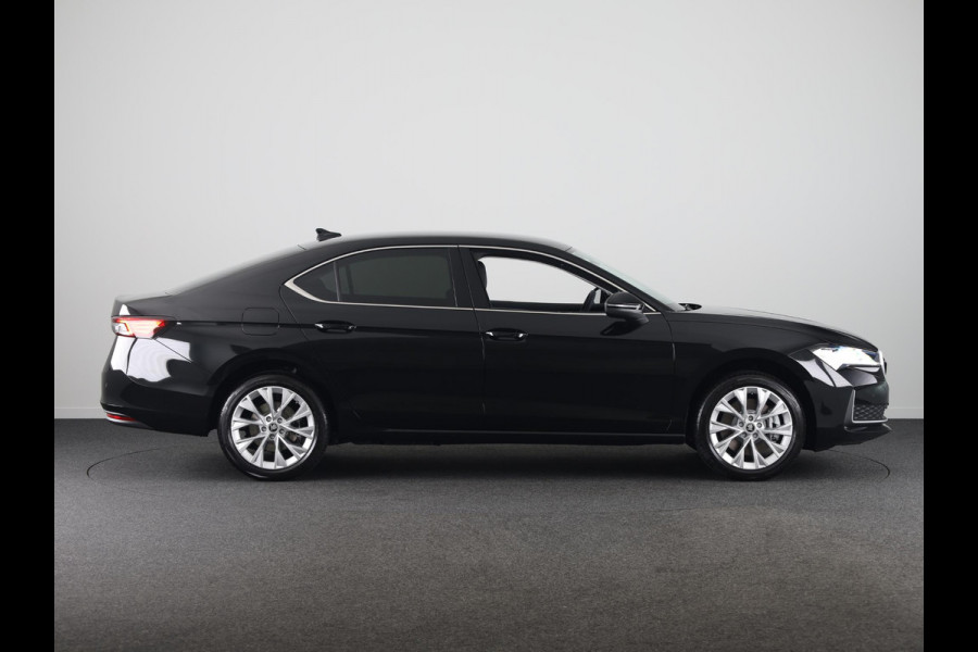 Škoda Superb Business Edition PHEV 1.5 TSI 204 pk 6 versn. DSG | Trekhaak wegklapbaar | Chrome pakket | 18 inch lichtmetalen velgen