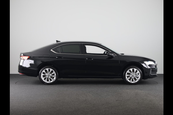 Škoda Superb Business Edition PHEV 1.5 TSI 204 pk 6 versn. DSG | Trekhaak wegklapbaar | Chrome pakket | 18 inch lichtmetalen velgen