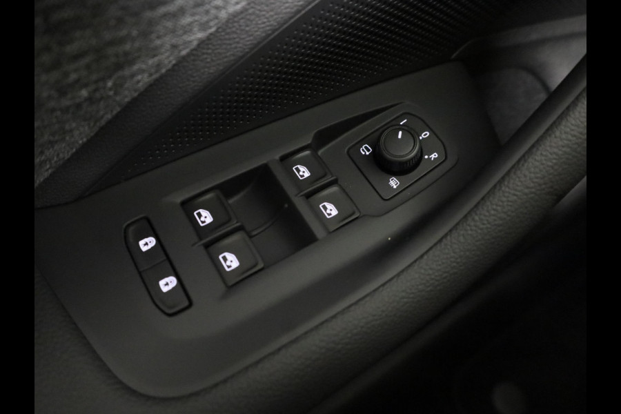 Škoda Superb Business Edition PHEV 1.5 TSI 204 pk 6 versn. DSG | Trekhaak wegklapbaar | Chrome pakket | 18 inch lichtmetalen velgen