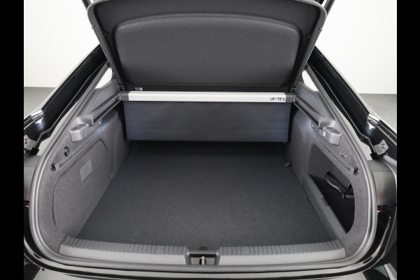 Škoda Superb Business Edition PHEV 1.5 TSI 204 pk 6 versn. DSG | Trekhaak wegklapbaar | Chrome pakket | 18 inch lichtmetalen velgen