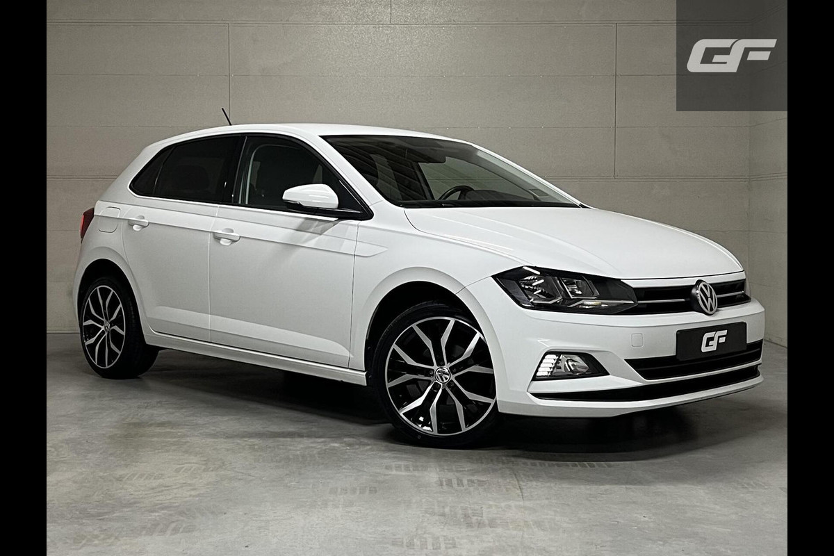 Volkswagen Polo 1.0 TSI 17'' R-line Carplay Navi ACC NAP Volkswagen Polo 1.0 TSI 17'' R-line Carplay Navi ACC NAP