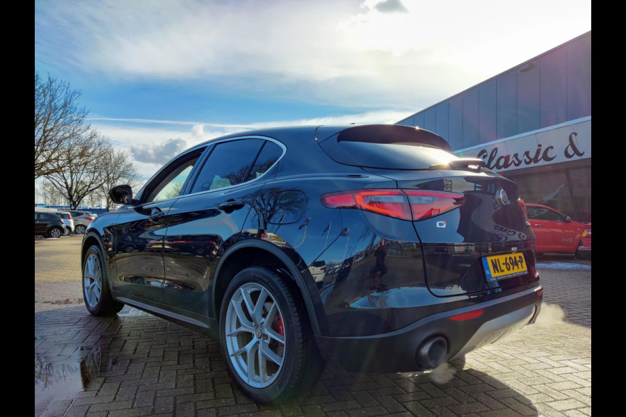 Alfa Romeo Stelvio 2.0 T AWD First Edition Tuned by Squadra