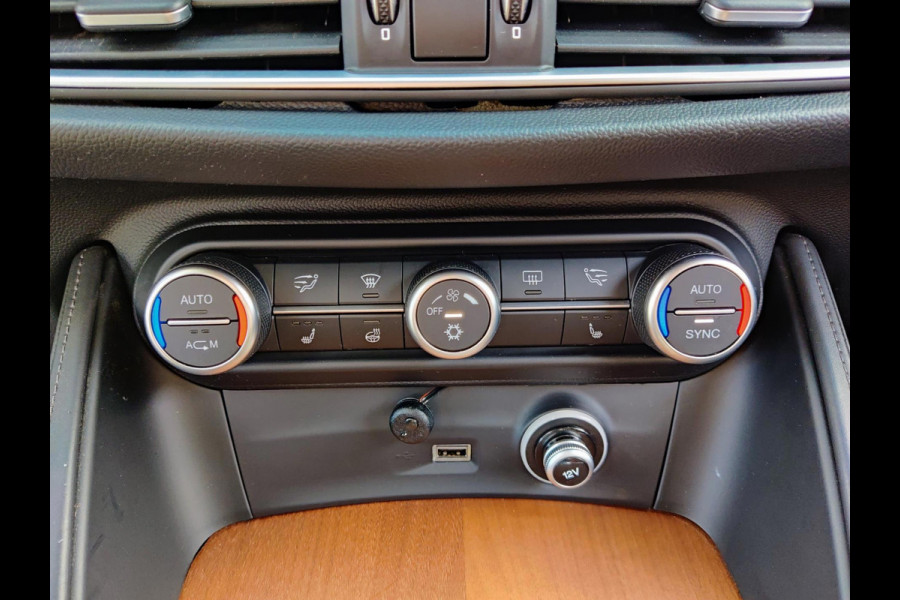 Alfa Romeo Stelvio 2.0 T AWD First Edition Tuned by Squadra
