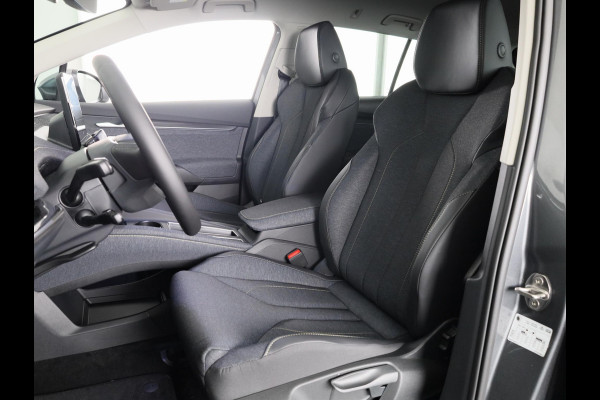 Škoda Elroq 85 Business Edition Tour 286 pk | Business Upgrade Pakket - CLEVER | Wegklapbare trekhaak | Bagage scheidingsnet Škoda Elroq 85 Business Edition Tour 286 pk | Business Upgrade Pakket - CLEVER | Wegklapbare trekhaak | Bagage scheidingsnet