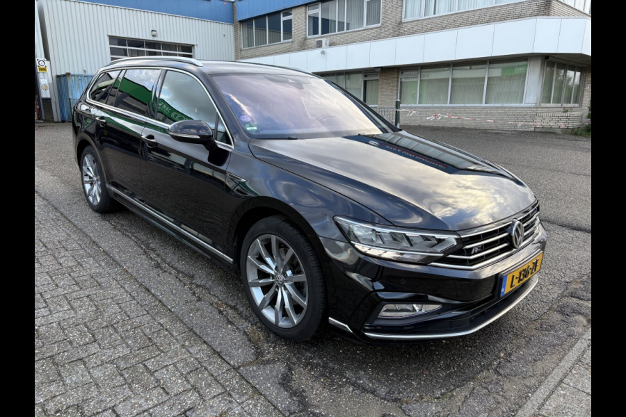 Volkswagen Passat Variant 2.0 TSI Elegance Business R-Line DSG