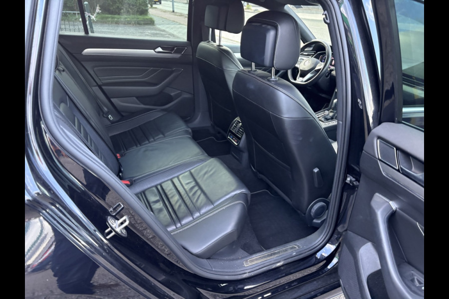 Volkswagen Passat Variant 2.0 TSI Elegance Business R-Line DSG