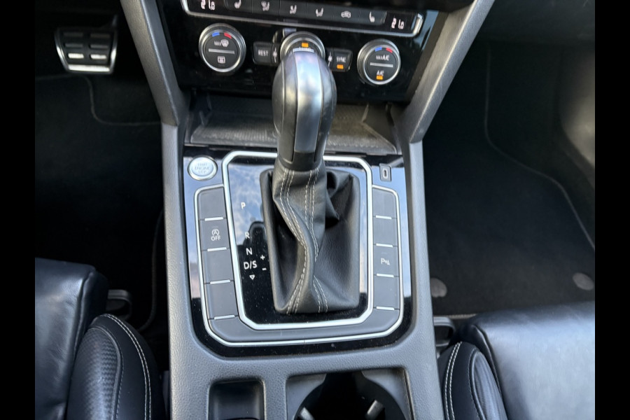 Volkswagen Passat Variant 2.0 TSI Elegance Business R-Line DSG