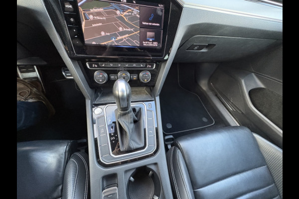 Volkswagen Passat Variant 2.0 TSI Elegance Business R-Line DSG