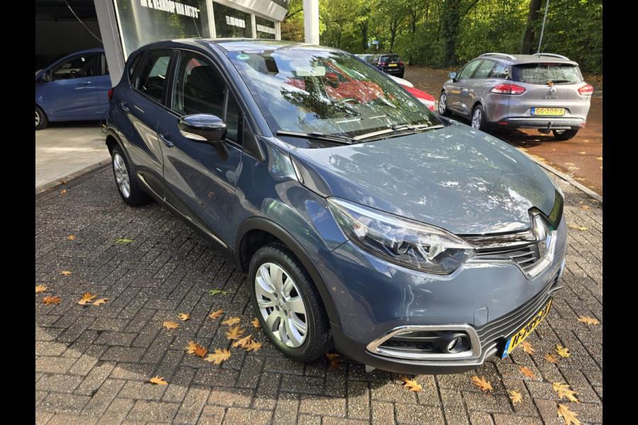 Renault Captur 0.9 TCe Expression | 2E EIGENAAR | 12 MND GARANTIE | AIRCO | CRUISE | Renault Captur 0.9 TCe Expression | 2E EIGENAAR | 12 MND GARANTIE | AIRCO | CRUISE |