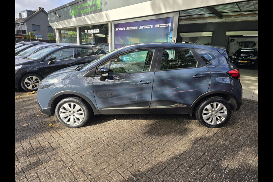 Renault Captur 0.9 TCe Expression | 2E EIGENAAR | 12 MND GARANTIE | AIRCO | CRUISE | Renault Captur 0.9 TCe Expression | 2E EIGENAAR | 12 MND GARANTIE | AIRCO | CRUISE |