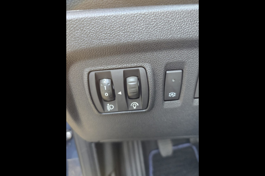 Renault Captur 0.9 TCe Expression | 2E EIGENAAR | 12 MND GARANTIE | AIRCO | CRUISE | Renault Captur 0.9 TCe Expression | 2E EIGENAAR | 12 MND GARANTIE | AIRCO | CRUISE |